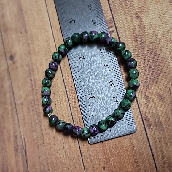 Handmade Green and Purple Stretch Bracelet #1 - Picture 2 of 2
